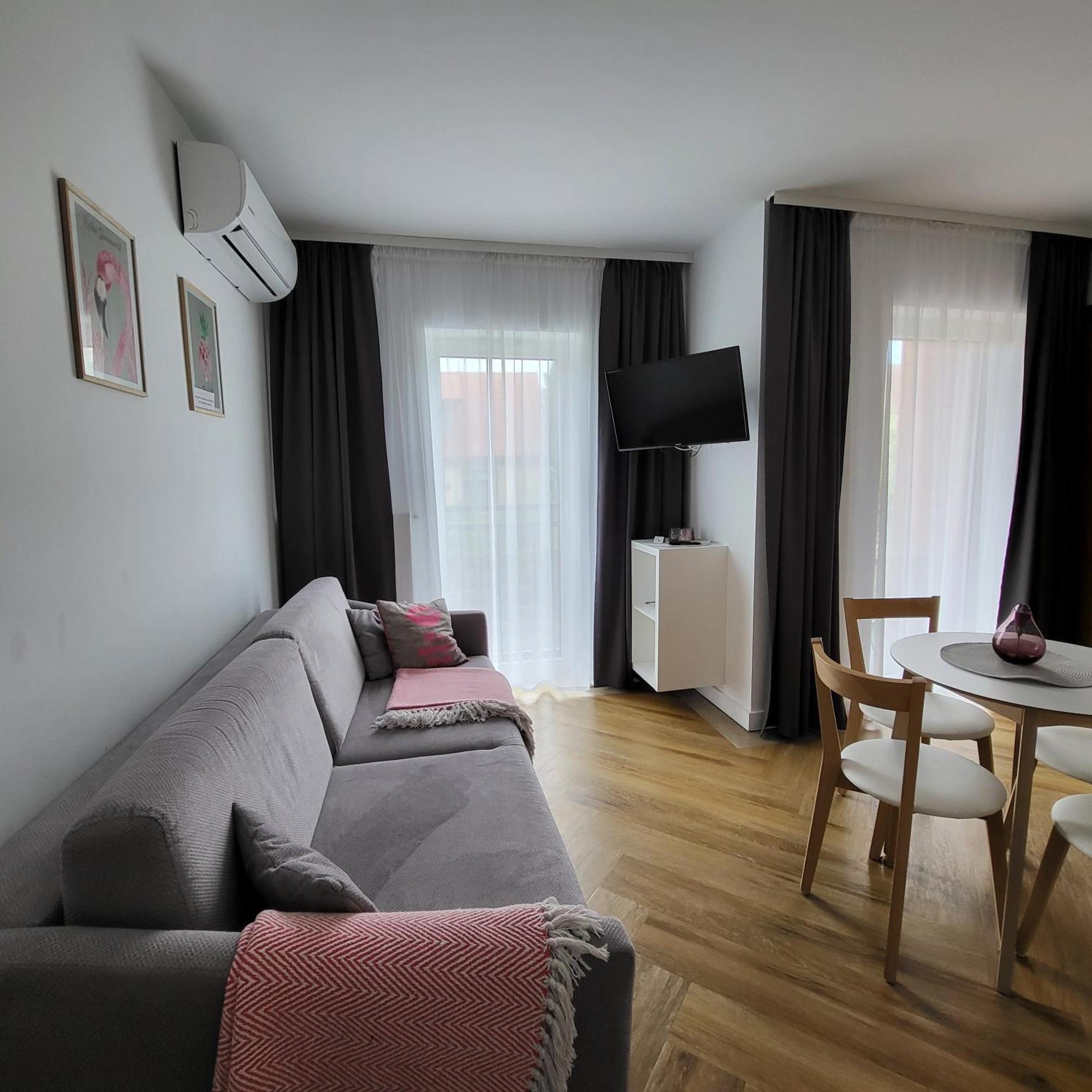 Apartamenty Julia Apartamenty Ozonowane Устроне-Морске Экстерьер фото